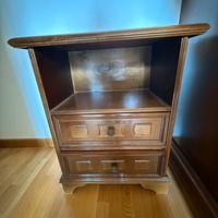 Comodino singolo in legno