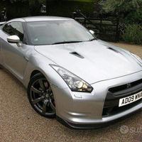 Parabrezza Nissan GTR