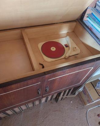 Giradischi con mobile