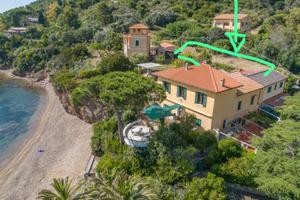 Terreno agricolo fronte mare