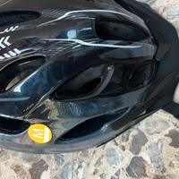 Casco b-twin nuovo