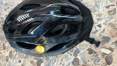 Casco b-twin nuovo