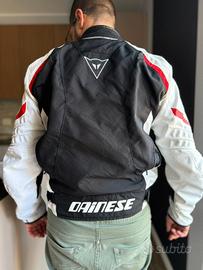 giacca Dainese bianca con imbottitura invernale 

