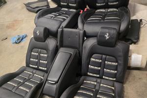 INTERNO COMPLETO IN PELLE NERA FERRARI FF F151
