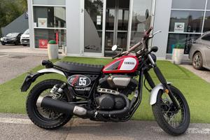 Yamaha SCR 950 YAMAHA
