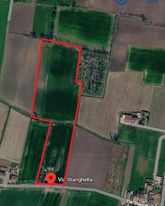 Rustico con 2,3 ettari di terreno