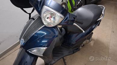 liberty 125 2011