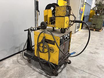 Saldatrice cea 300 a