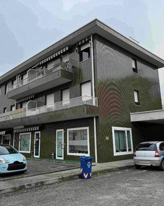Immobile in asta di 96 m² con 3 locali e box auto 
