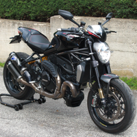 Ducati Monster 1200 R