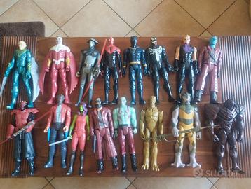 37 ACTION FIGURES