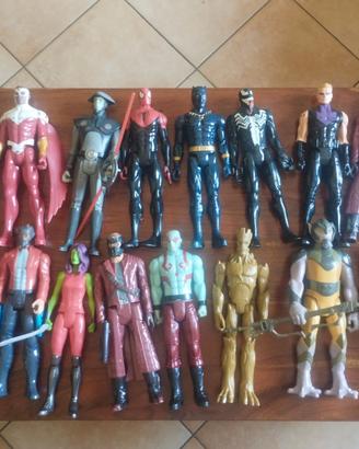 37 ACTION FIGURES