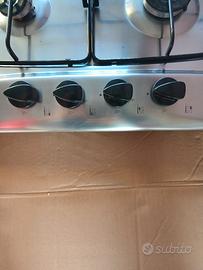 Piano cottura 4 fuochi