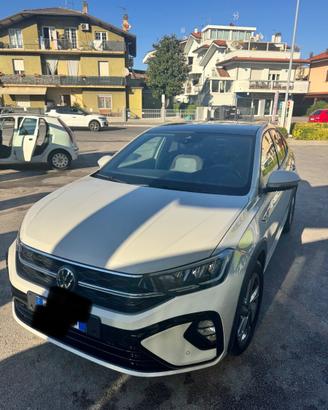 Taigo 1.0 tsi R-Line 110cv