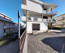 Locale commerciale di 190 mq su due livelli