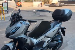 Honda ADV 350 Argento con bauletto originale