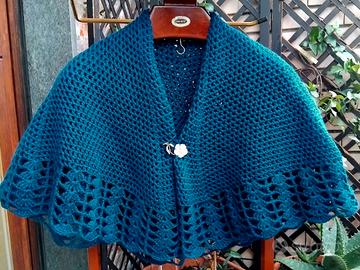 Mantellina della nonna,  Scialle uncinetto