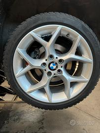 Cerchi bmw x1 e84 styling 322 con due set di pneum