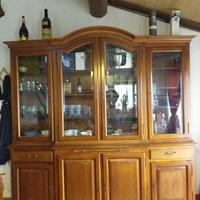 credenza con vetrinetta