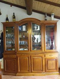 credenza con vetrinetta