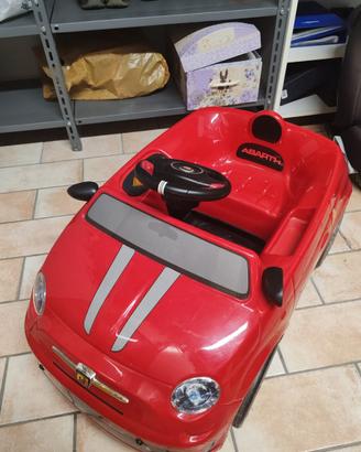 Abarth elettrica bambino con telecomando