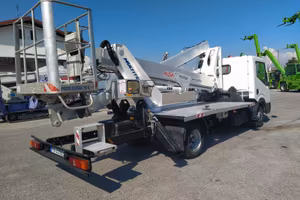 Piattaforma aerea autocarrata Pagliero HX195 anno 