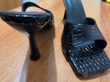 Sandalo donna nero in coccodrillo n.39