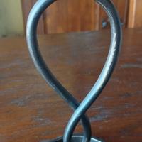 Sottolampada in ferro battuto 