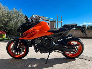 Ktm duke 990