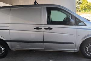 Mercedes Benz Vito compact