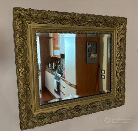 Specchio d’epoca con cornice