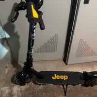 Monopattino Jeep