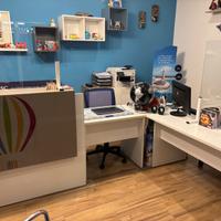 Scrivania componibile per ufficio