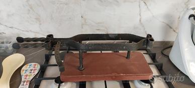 Affetta prosciutto manuale.