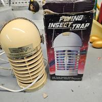 lampada antizanzare e antimosche