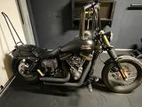 Harley Davidson Dyna Steet Bob FXDB ABS 103