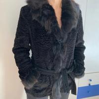 Pelliccia nera Conbipel in velluto e pelo di volpe