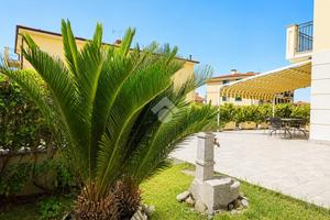 3 LOCALI A RIVA LIGURE