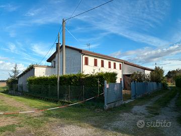 Casa singola e terreno