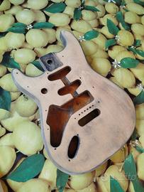body fender Stratocaster made in Mexico (mancino)