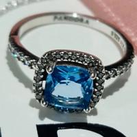 Anello Pandora con pietra blu in argento 925°