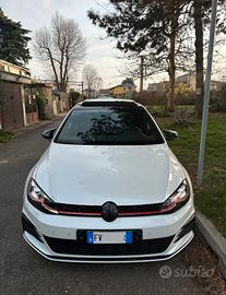 Volkswagen Golf GTI 7.5 Performance