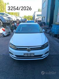 Pezzi di ricambio VOLKSWAGEN POLO