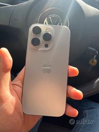 Iphone 16 Pro natural titanium