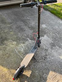 Monopattino elettrico 31km/h