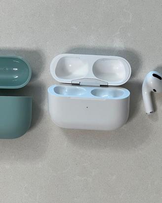 Auricolari Apple AirPods Pro prima generazione