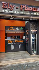 Centro riparazioni smartphone avviato