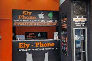 Centro riparazioni smartphone avviato
