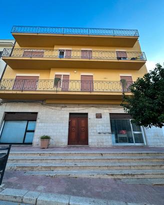 Magazzino a due passi dalla piazza di Terrasini