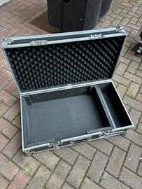 Flycase